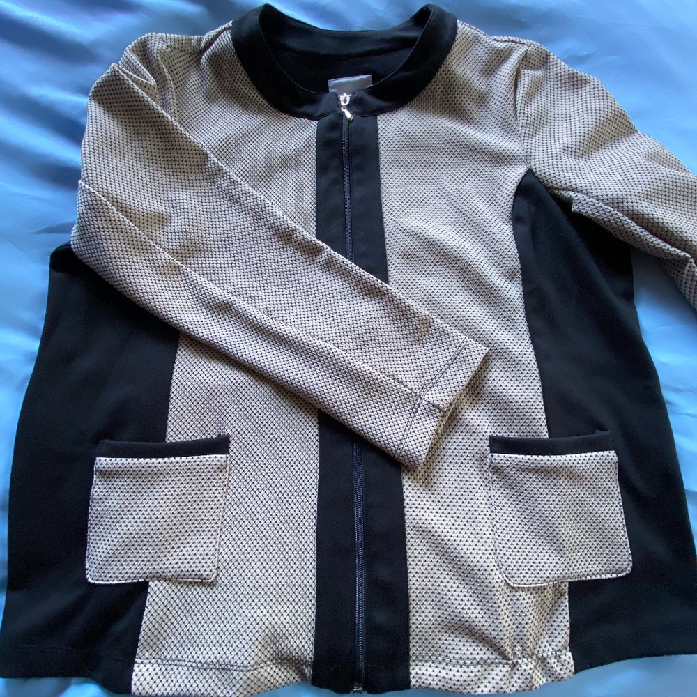 Comfortable knit jacket with pockets